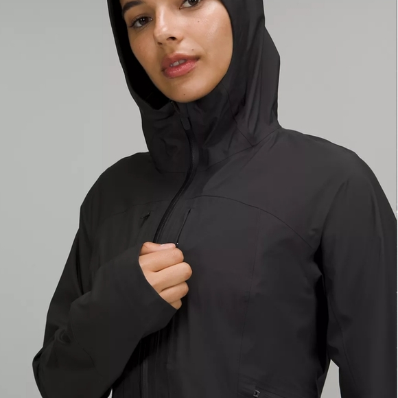 SOLD** Lululemon Break a Trail Jacket - 6 - Picture 5 of 15